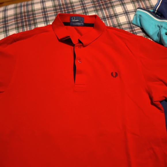 Selling variety of fred perry polo shirts.Price is per polo shirt . - Picture 8 of 10